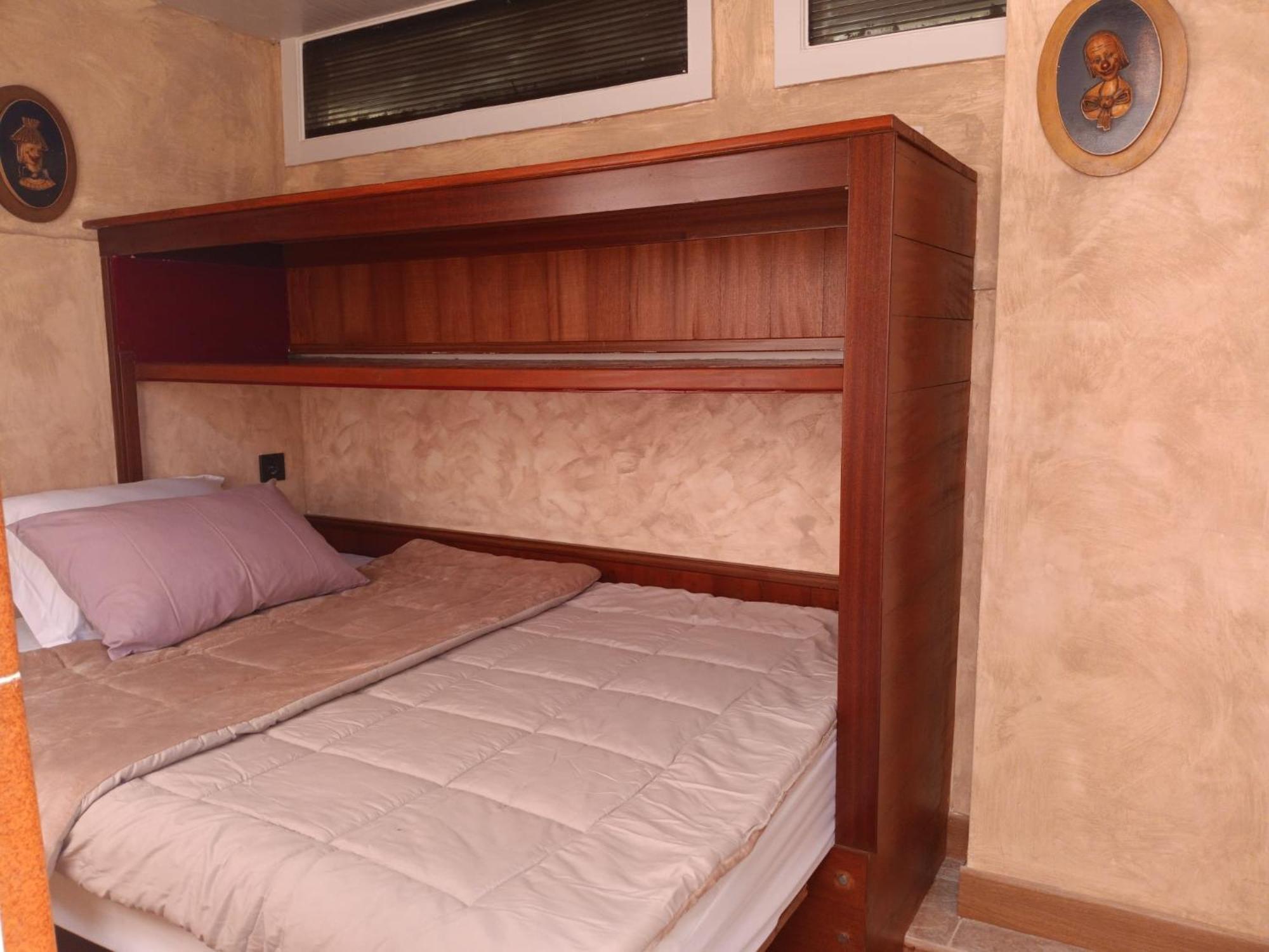 Tiny House Hotel Puebla de Vallbona Ngoại thất bức ảnh
