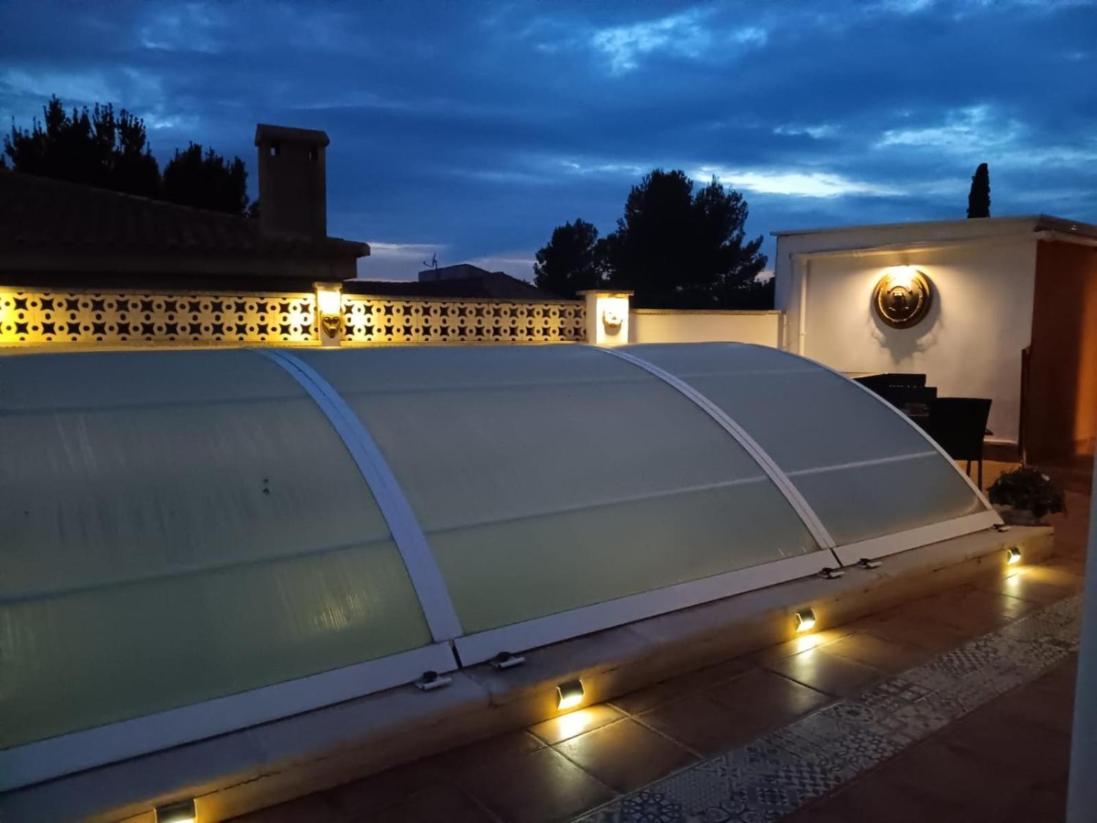 Tiny House Hotel Puebla de Vallbona Ngoại thất bức ảnh